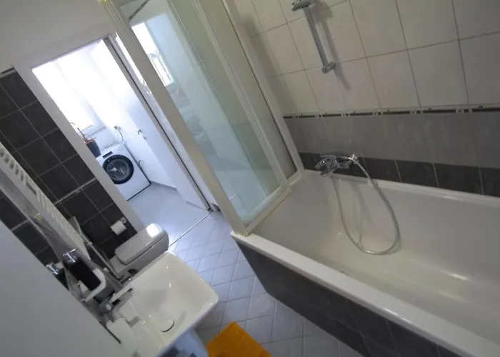 Flora Lejlighed Pula